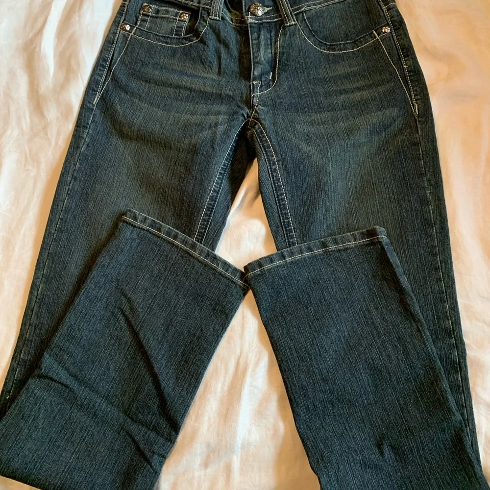 Daniel Jeans Size 3/4 dark denim with back pocket rhinestone embellishments